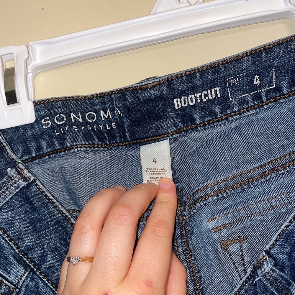 😎Sonoma Bootcut Jeans - sz 4 - Picture 2 of 5